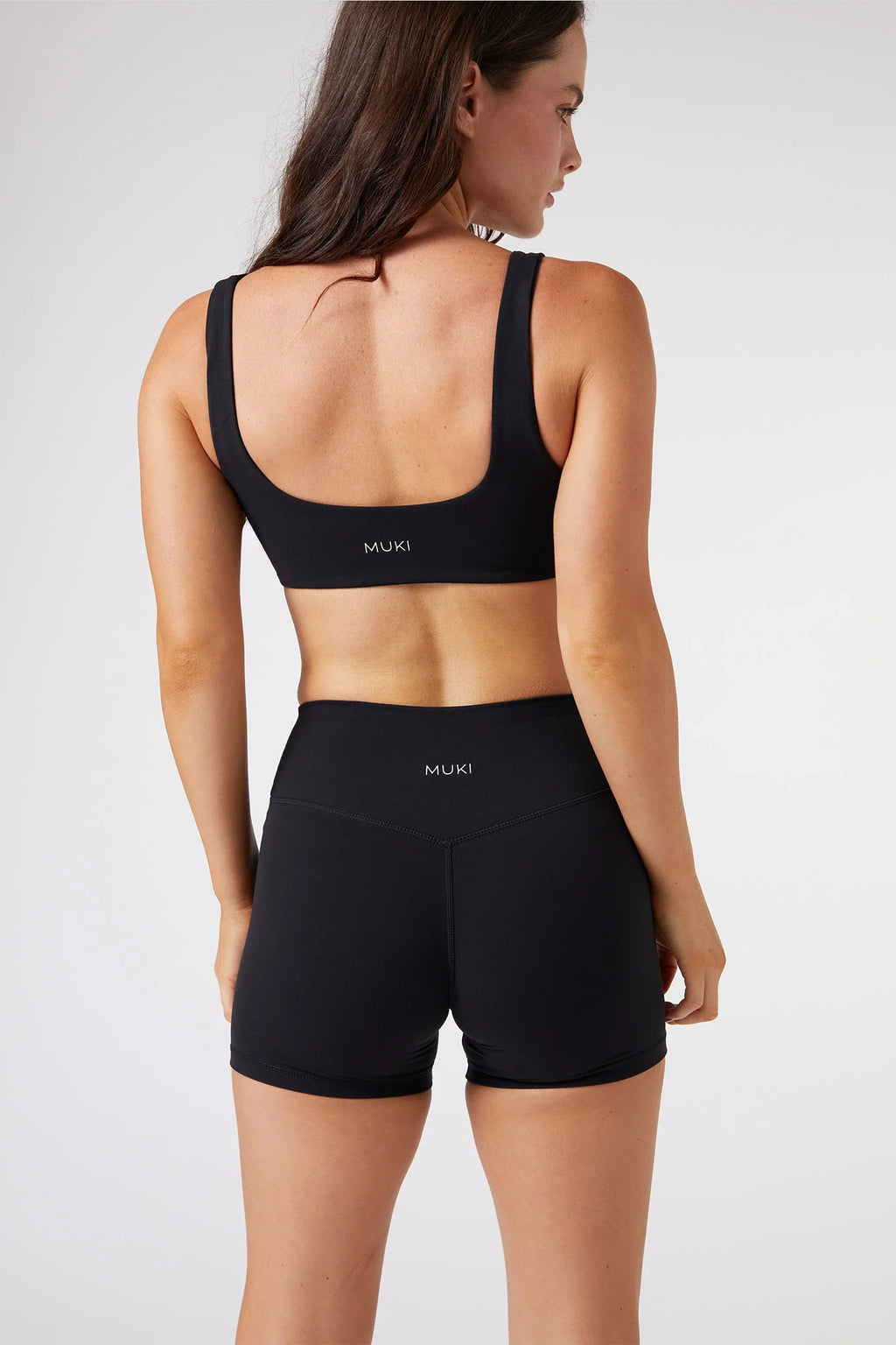 Sculpt Contour Crop in Black — image 2