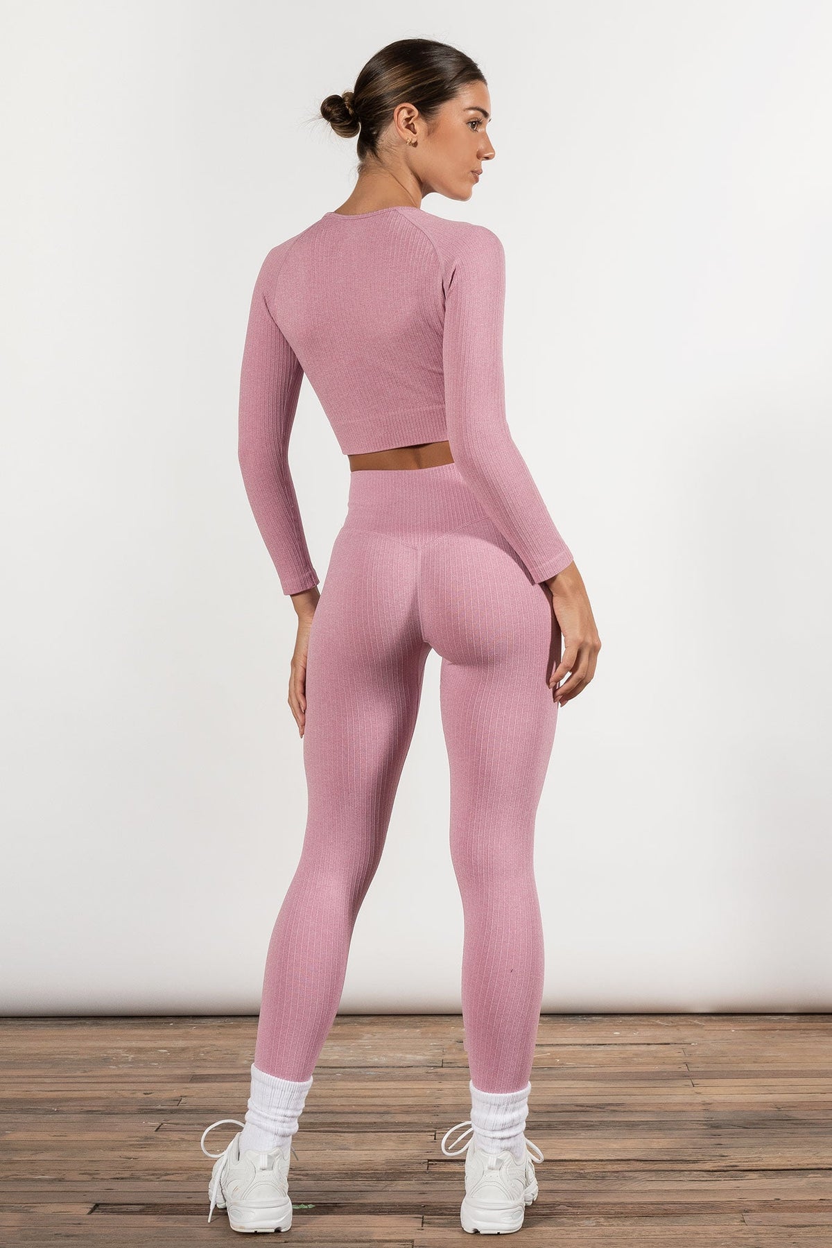 Seamless Ribbed Long Sleeve Crop Top in Lilac — image 5