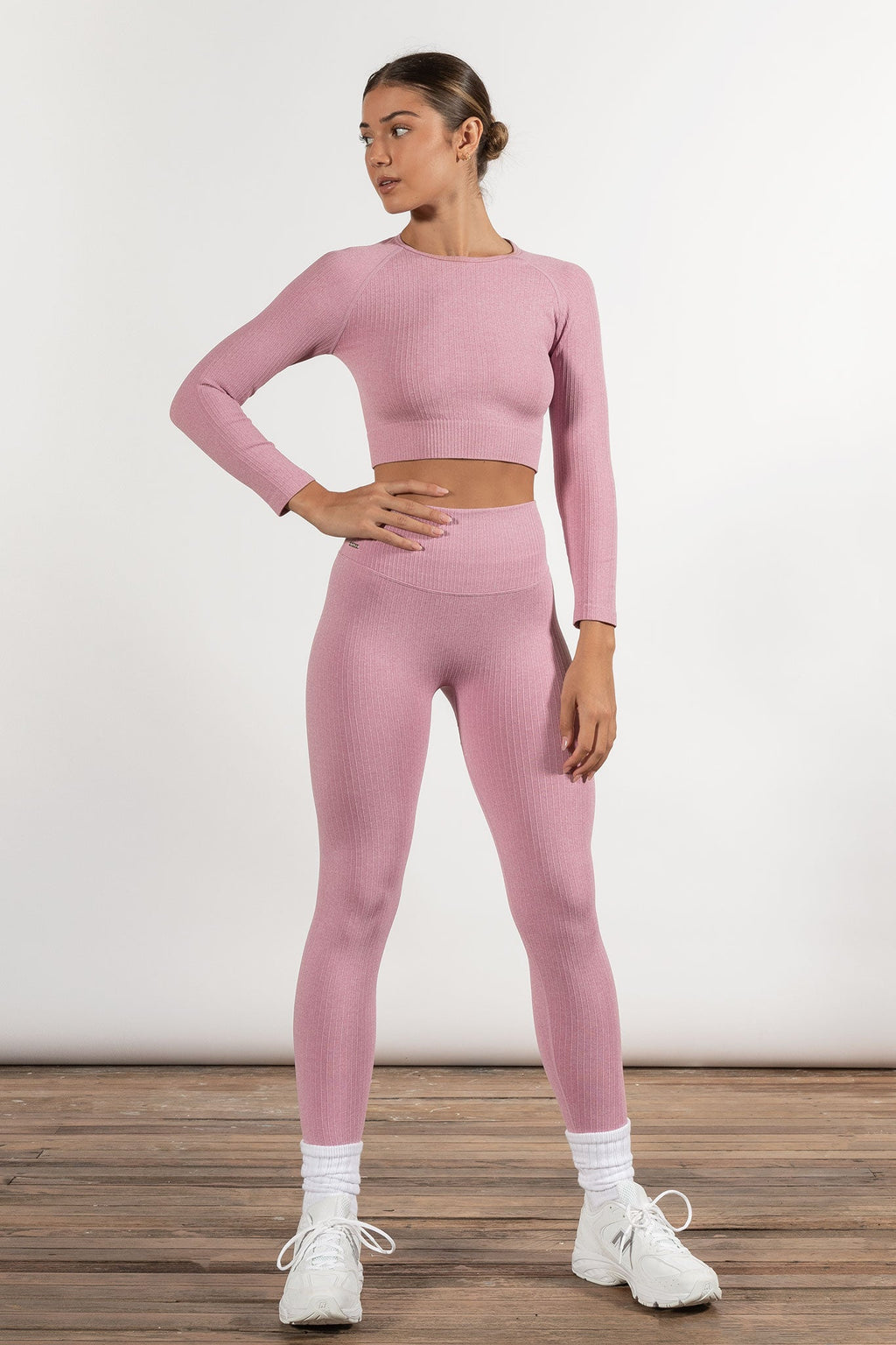 Seamless Ribbed Long Sleeve Crop Top in Lilac — image 3