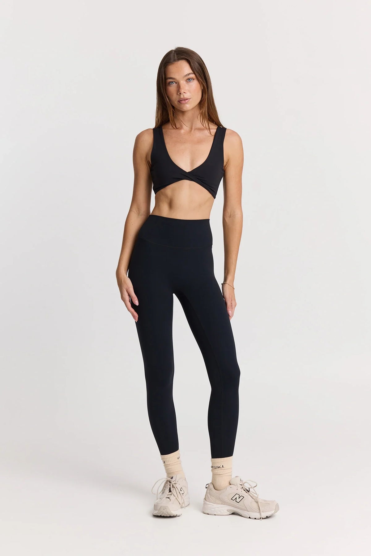 Sculpt Invisible Scrunch Legging in Black — image 2