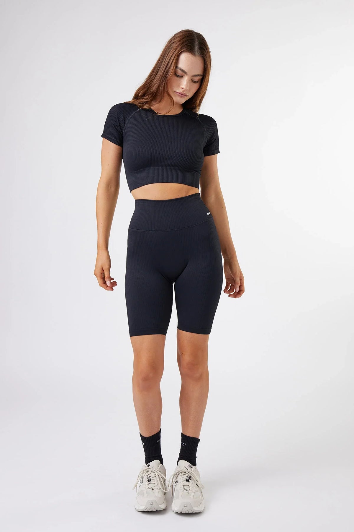 Seamless Ribbed Short Sleeve Crop Top in Black — image 3